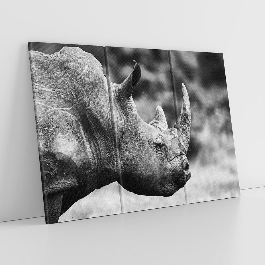 Obraz na płótnie 120x80 - Potęga Afryki - czarno biała fotografia, zbliżenie na postać nosorożca
