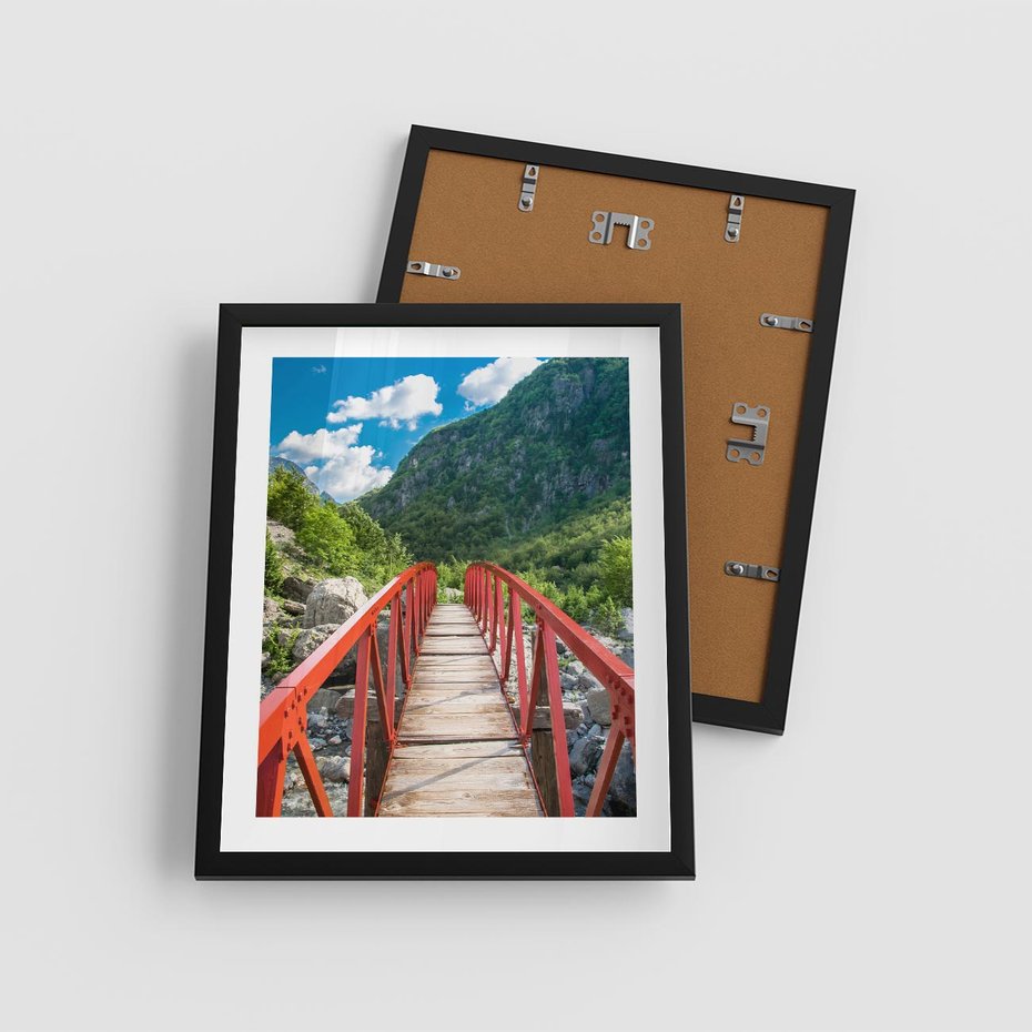 Plakat w ramie 40x50 - Most do przygody - góry, most - rama czarna