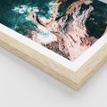 Plakat w ramie 50x70 - Fale i Skały w Spokoju i Burzy - morze, fale rozbijają się o skały - rama drewno
