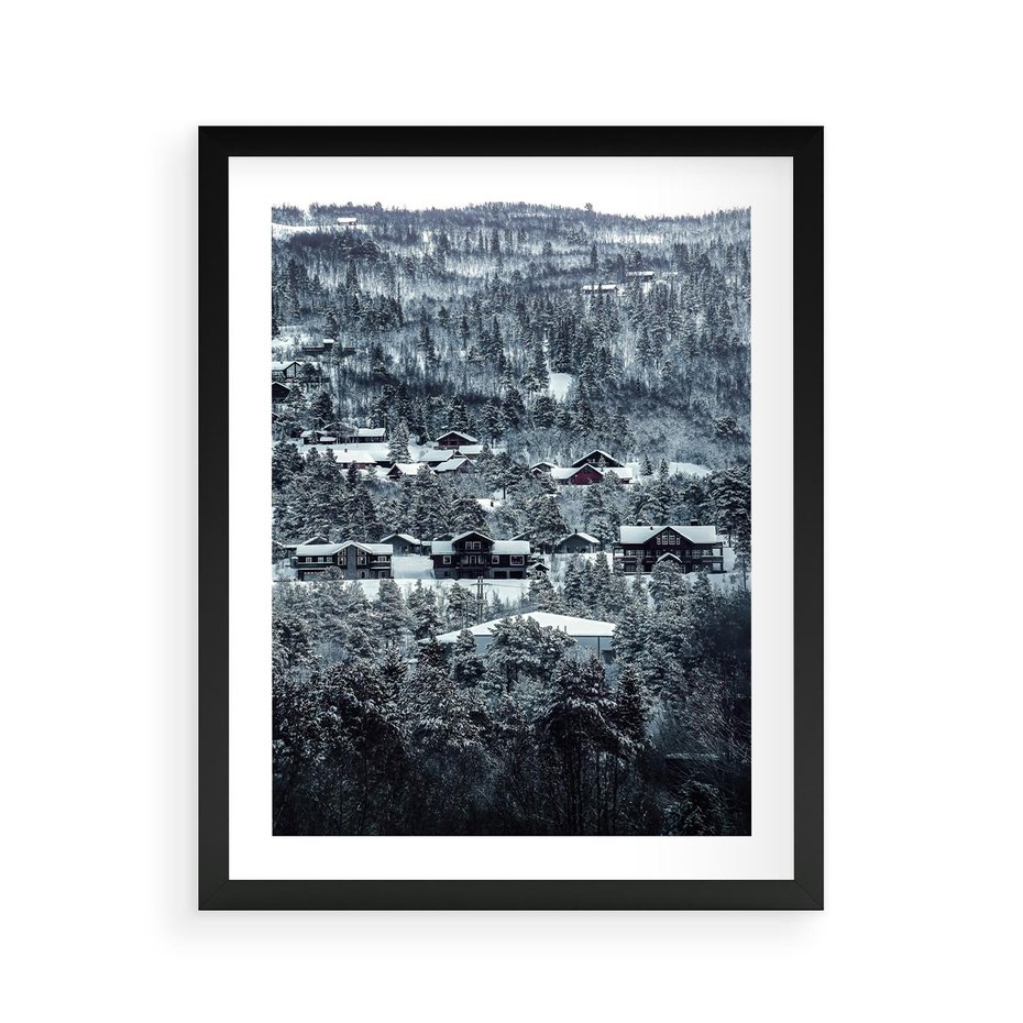 Plakat w ramie 40x50 - Domki w Chmurach - górski zimowy krajobraz, dommki na wzgórzach - rama czarna