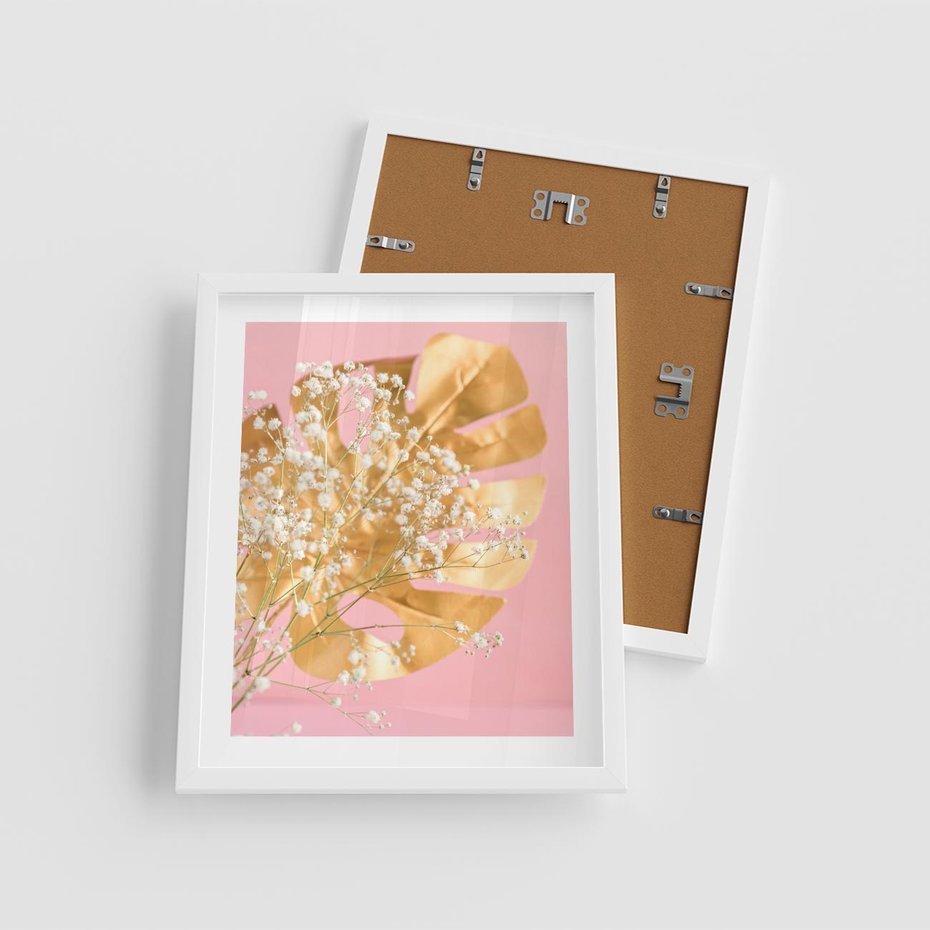 Plakat w ramie 40x50 - : Elegancja w Złocie - złote, liście - rama biała