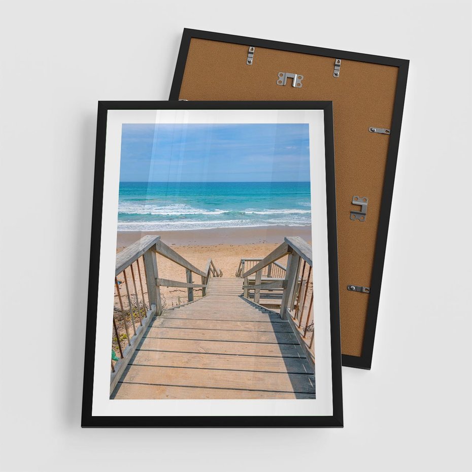 Plakat w ramie 50x70 - Pomost ku Morzu - pomost na plaży, morze - rama czarna