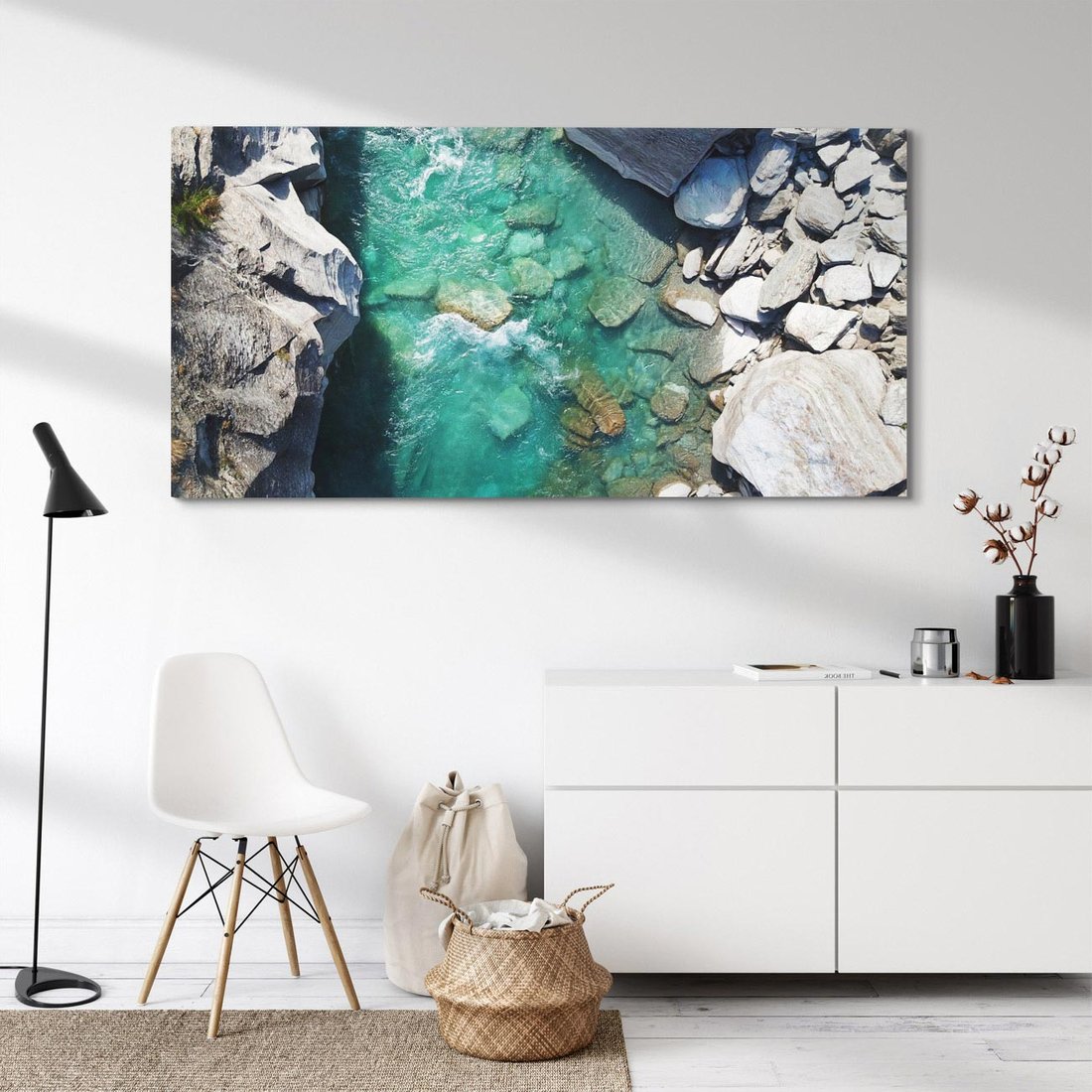 Obraz na płótnie 120x60 - Spotkanie natury i siły - rzeka, skały