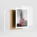 Plakat w ramie 40x50 - Autobusy w tętniącym życiem Londynie - Londyn, autobus - rama biała
