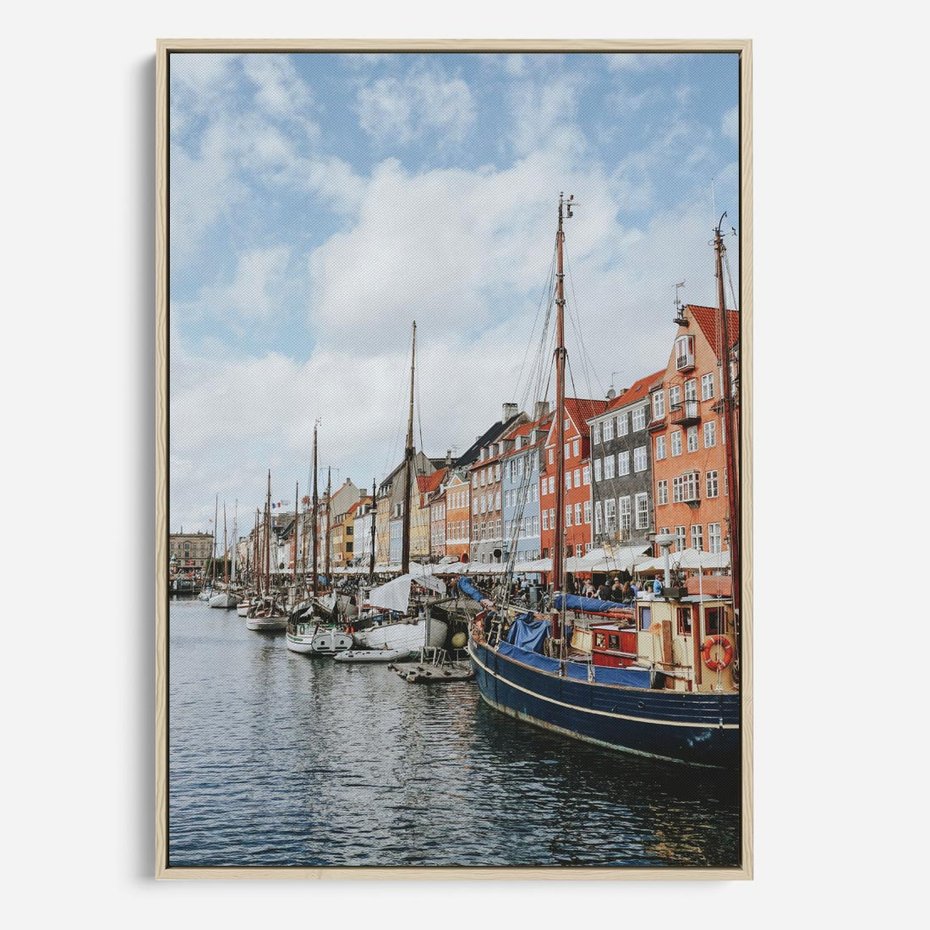 Obraz w ramie 70x100 - Wibracje Miejskiego Klimatu - Dania, Kopehaga - rama drewno