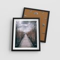 Plakat w ramie 40x50 - Mglisty krajobraz - pomost, morze - rama czarna