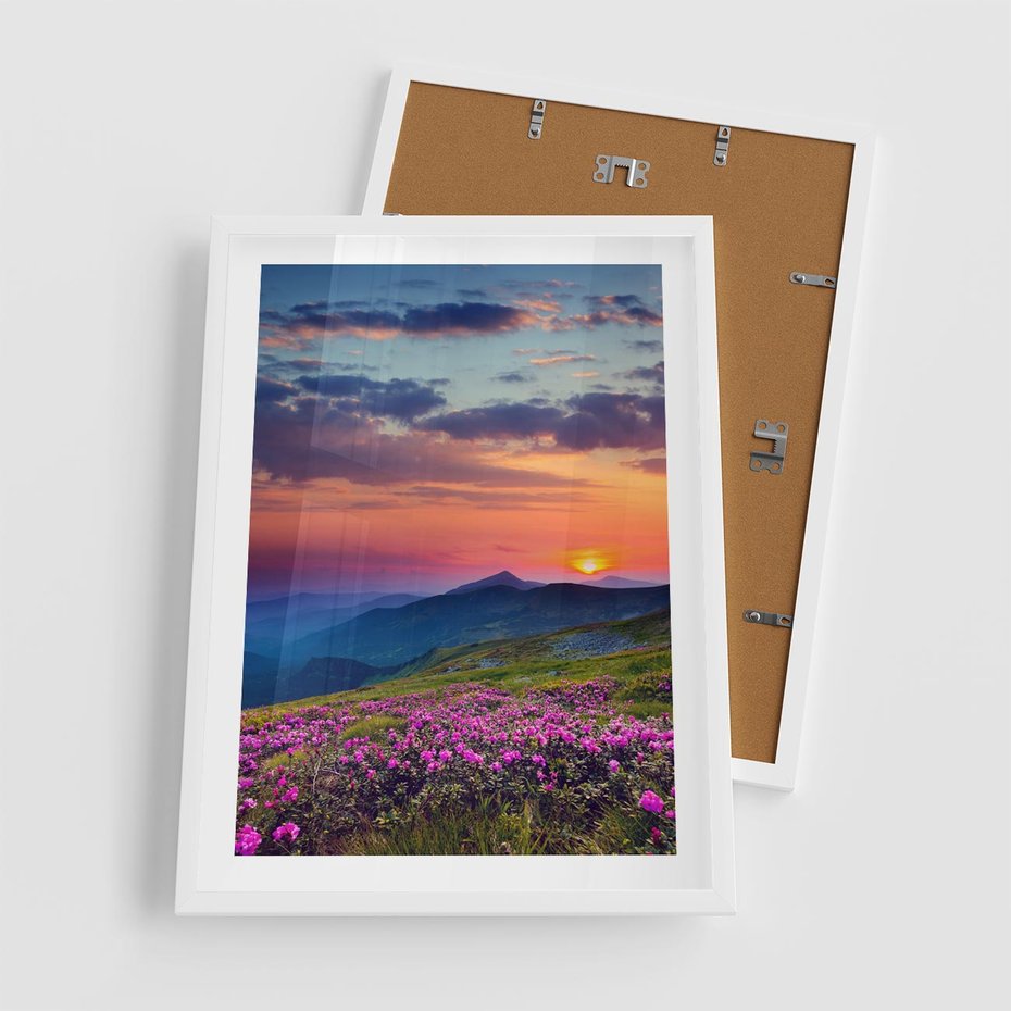 Plakat w ramie 50x70 - Górski Zachód - góry, łąka - rama biała