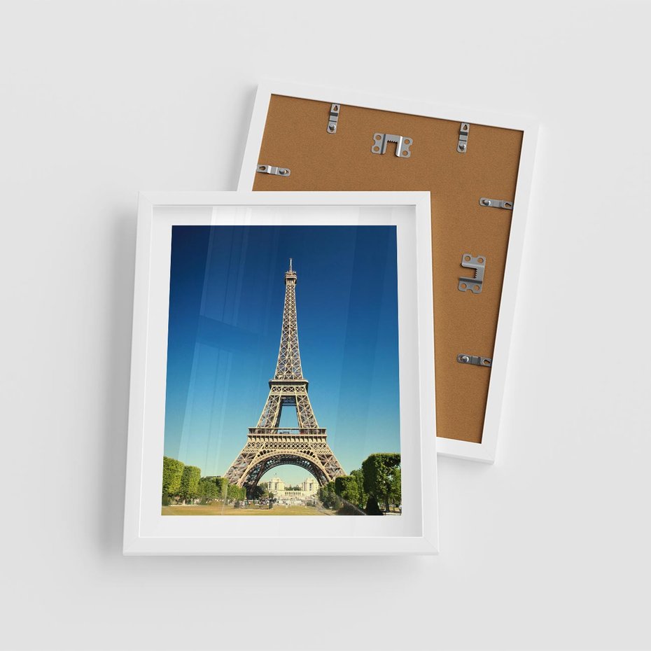 Plakat w ramie 40x50 - Ikoniczny symbol miasta - wieża, Eiffla - rama biała