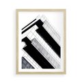 Plakat w ramie 50x70 - Nowoczesna Surowość: Wieżowiec na Czarno-Białej Grafice - architektura, wieżowiec - rama drewno
