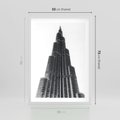 Plakat w ramie 50x70 - Wieżowiec w Monochromii - wieżowiec, architektura - rama biała
