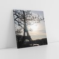 Obraz na płótnie 80x80 - Wieczorny spacer przy Wieży Eiffla - Paryż, Wieża