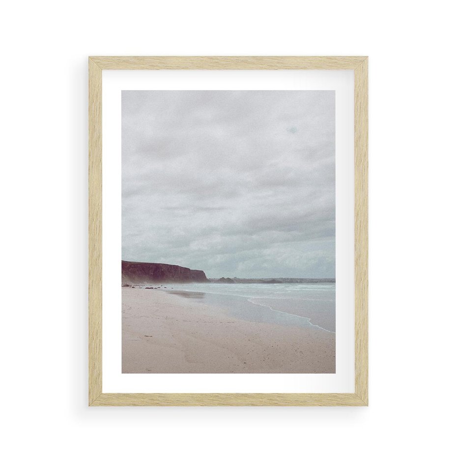Plakat w ramie 40x50 - Mglista Plaża - plaża, mglisty krajobraz - rama drewno