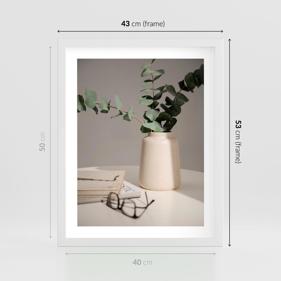 Plakat w ramie 40x50 - Eukaliptusowe liście w okularach - liście, eukaliptus - rama biała