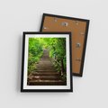 Plakat w ramie 40x50 - Lasowa ścieżka pełna tajemnic - ścieżka, schody - rama czarna