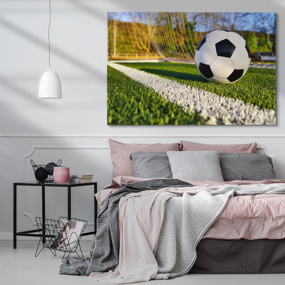 Obraz na płótnie 70x50 - Pasja na Boisku: Piłka Nożna - boisko, piłka