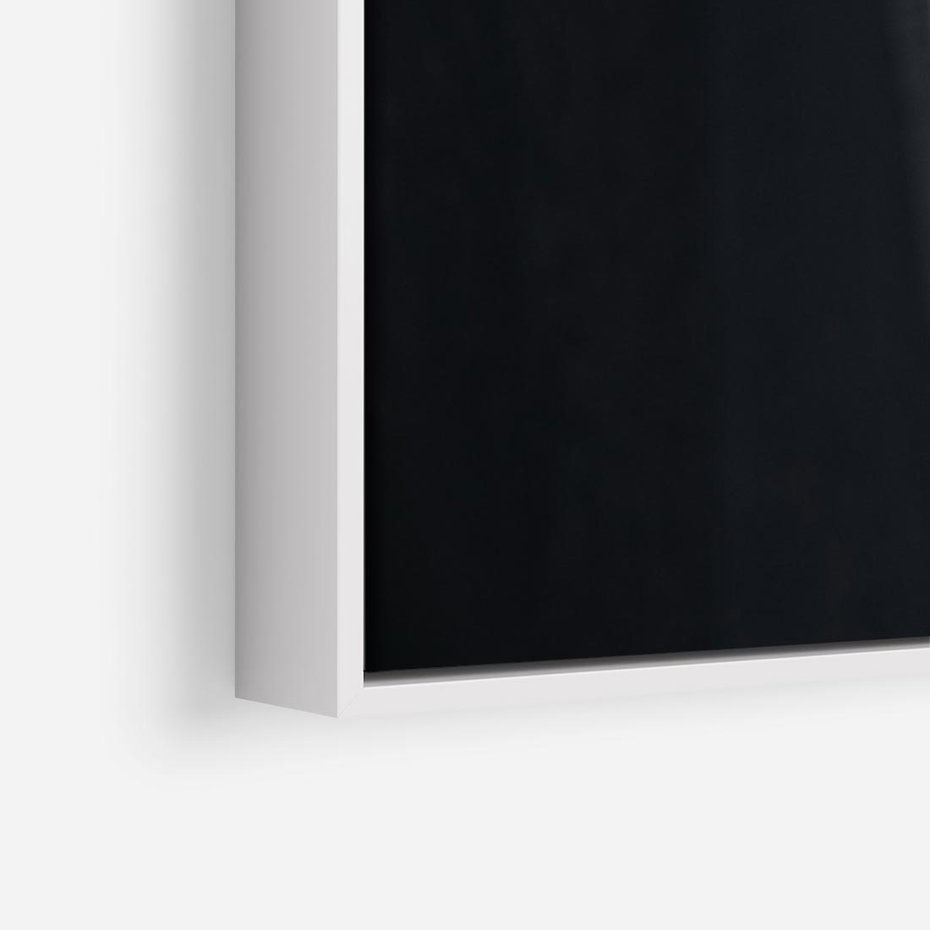 Obraz w ramie 70x50 - Sarnie Skoki - zdjęcie, klimatyczny las - rama biała