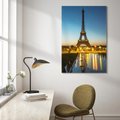Obraz na płótnie 50x70 - Romantyczny Paryż: Wieża Eiffla - Paryż, Wieża