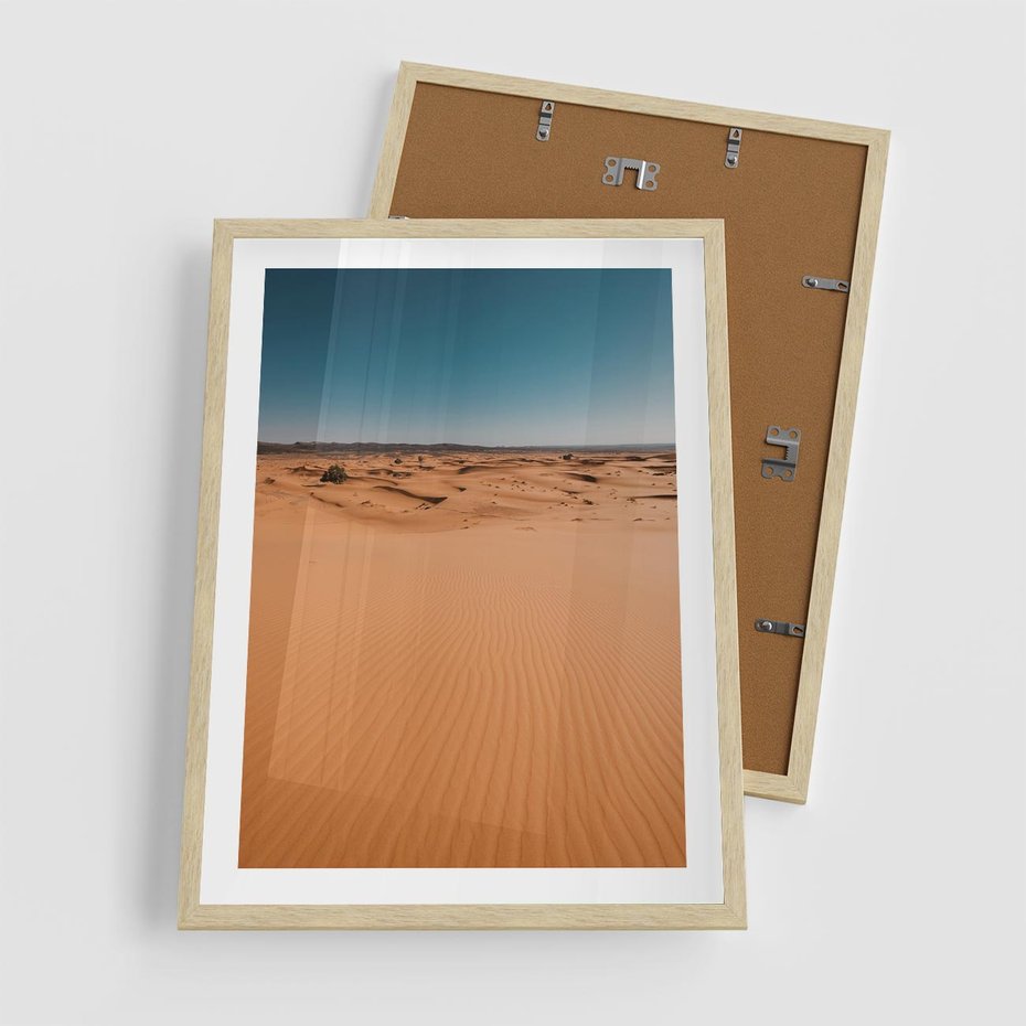 Plakat w ramie 50x70 - Piasek w Przytulnym Wnętrzu - pustynia, piasek - rama drewno