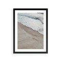 Plakat w ramie 30x40 - Brzeg Morza: Malownicza Plaża i Fale - morze, plaża - rama czarna