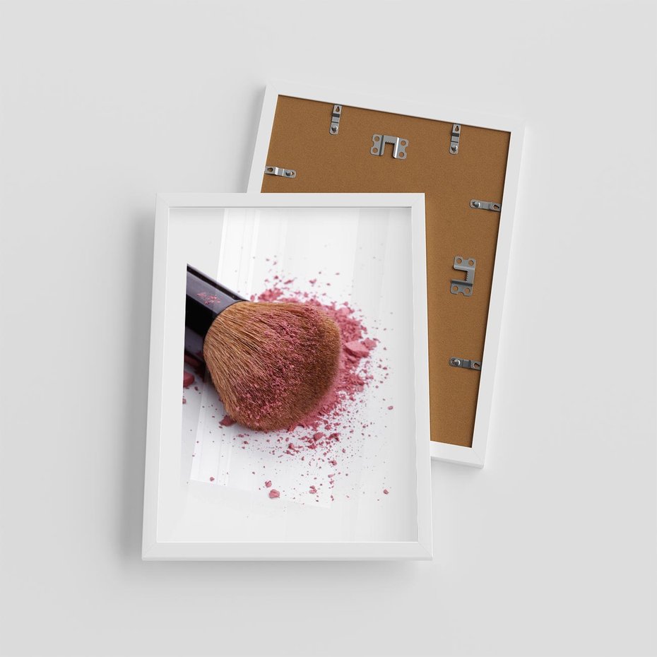 Plakat w ramie 30x40 - Makijaż w kolorze pędzla - makijaż, pędzel - rama biała