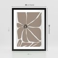 Plakat w ramie 40x50 - Złudne Zmysły - abstrakcyjny kwiat, beże i brązy - rama czarna