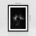 Plakat w ramie 30x40 - Delikatność Wiatru - dmuchawce, makro - rama czarna