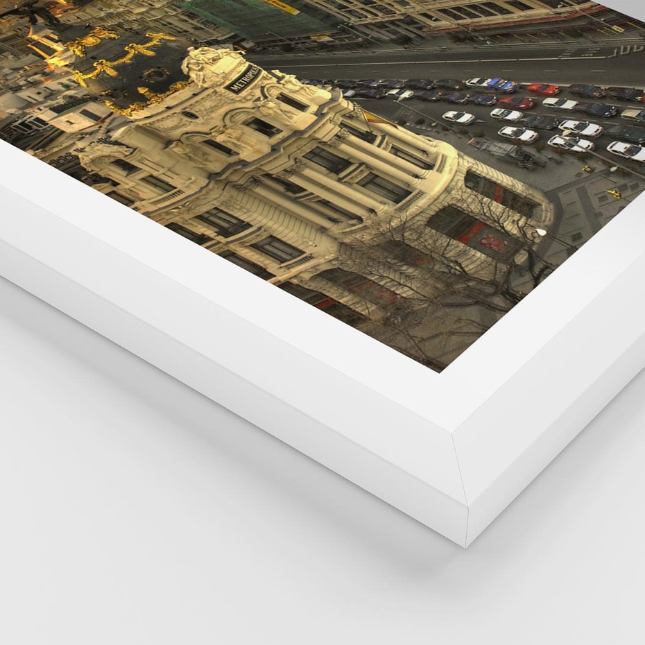 Plakat w ramie 30x40 - Miasto Metropolii - miasto, metropolia - rama biała