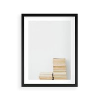 Plakat w ramie 50x70 - Stos Zakurzonych Opowieści - stos książek, ksiązki na stosie - rama czarna