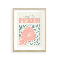 Plakat w ramie 40x50 - Symfonia Światła - typografia, pastelowa stokrotka - rama drewno