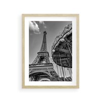 Plakat w ramie 30x40 - Zabawa w Paryżu - czarno białe zdjecie, wieża eiffla - rama drewno