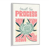 Obraz w ramie 80x120 - Rozbijające Barwy - abstrakcyjny pastelowy kwiat, wyrazista typografia - rama biała