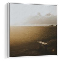 Obraz w ramie 80x80 - Mglisty zachód słońca na ławeczce - mgła, zachód - rama biała