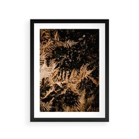 Plakat w ramie 50x70 - Jesienne Paprocie: Kolorowa Paleta Natury - paprocie, jesień - rama czarna