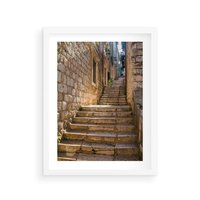 Plakat w ramie 50x70 - Uliczka: perspektywa miejskiego krajobrazu - uliczka, perspektywa - rama biała