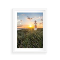 Plakat w ramie 30x40 - Magia latarni przy zachodzie - latarnia, zachód - rama biała