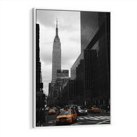 Obraz w ramie 80x120 - Nowy York, taksówka w ruchu - Nowy York, taksówka - rama biała