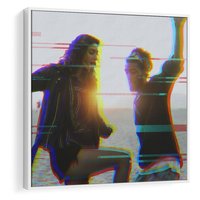 Obraz w ramie 80x80 - Taniec tęsknot - zdjęcie w stylu retro, dodane kolorowe akcenty - rama biała