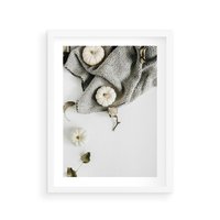 Plakat w ramie 40x50 - Białe Dynie i Przytulny Koc - kompozycja jesienna, białe dynie - rama biała