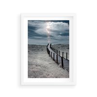 Plakat w ramie 40x50 - Burzowy pomost na plaży - plaża, pomost - rama biała