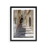 Plakat w ramie 50x70 - Urok uliczki: perspektywa miasta - uliczka, perspektywa - rama czarna
