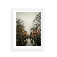 Plakat w ramie 30x40 - Jesienne Spacerki po Holenderskich Kanałach - kanały, Holandia - rama biała