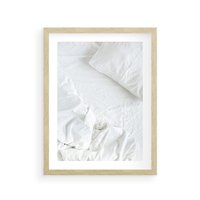 Plakat w ramie 40x50 - Sztuka i Komfort - pościel, biała kołdra poduszka - rama drewno