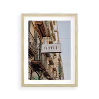 Plakat w ramie 30x40 - Magiczne Spacery - hotel, uliczka - rama drewno