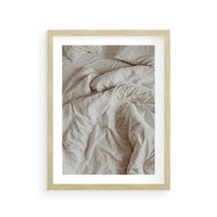 Plakat w ramie 40x50 - Spokojna Noc - biała pościel, zdjęcie do sypialni - rama drewno
