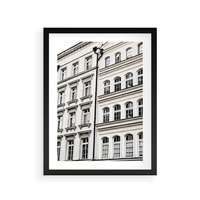 Plakat w ramie 50x70 - Urok Starej Kamienicy - budynki, miasto - rama czarna