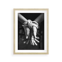 Plakat w ramie 50x70 - Splątane Uczucia - czarno biała fotografia, artystyczna - rama drewno