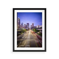 Plakat w ramie 40x50 - Światło nocnej ulicy - miasto, nocą - rama czarna