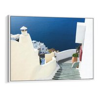 Obraz w ramie 70x50 - Malowniczy urok wyspy - Santorini, schodki - rama biała