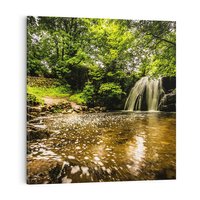 Obraz na płótnie 50x50 - Magia wodospadu w lesie - wodospad, las