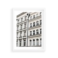 Plakat w ramie 30x40 - Urok Starej Kamienicy - budynki, miasto - rama biała